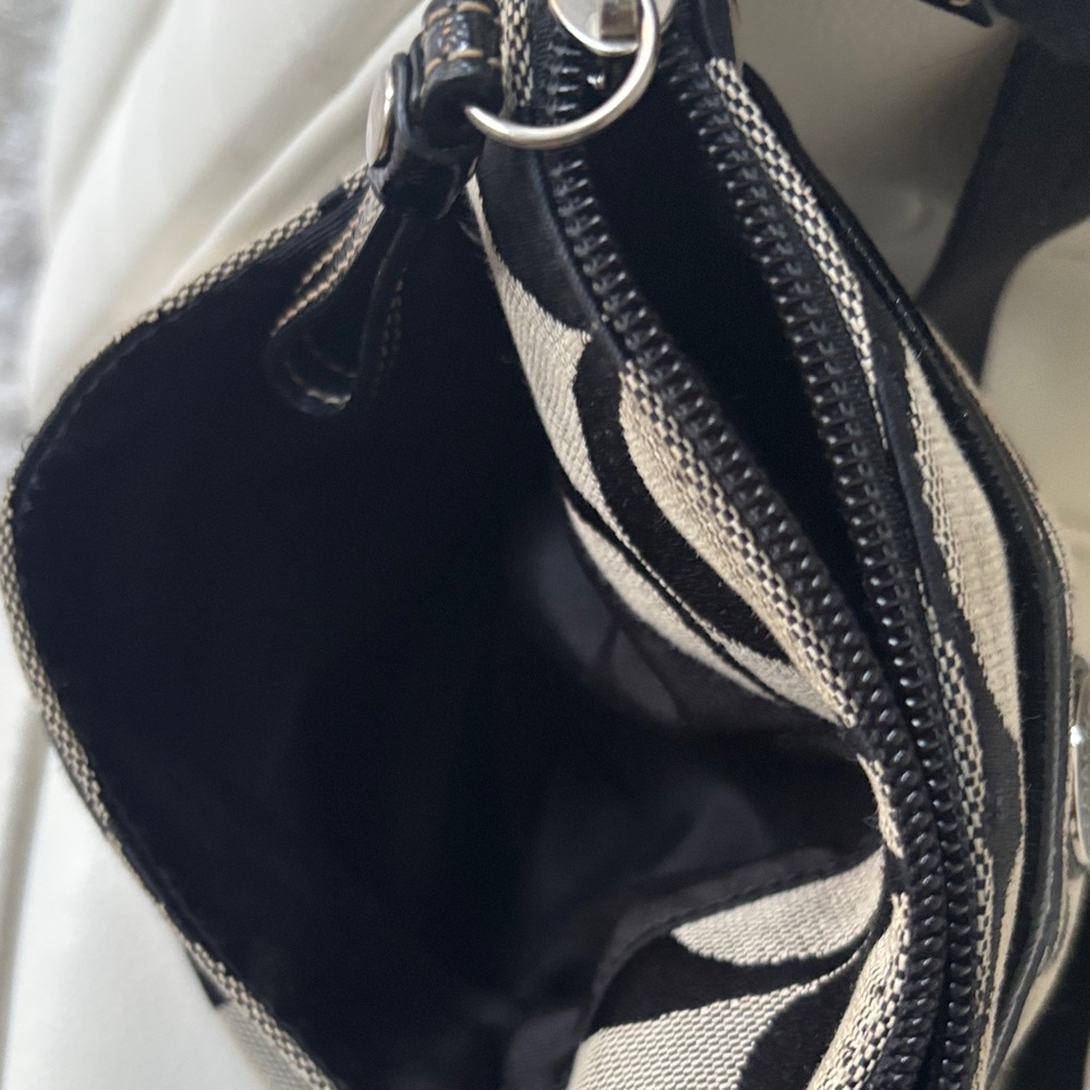 Coach Monogram Crossbody Bag With Adjustable handles ( PREOWNED) - Picture 11 of 15